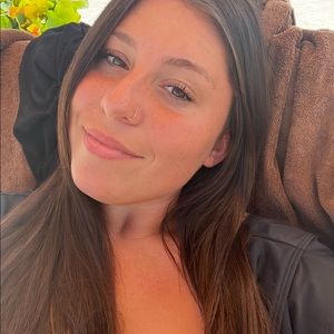 Meet your Posher, Brianna